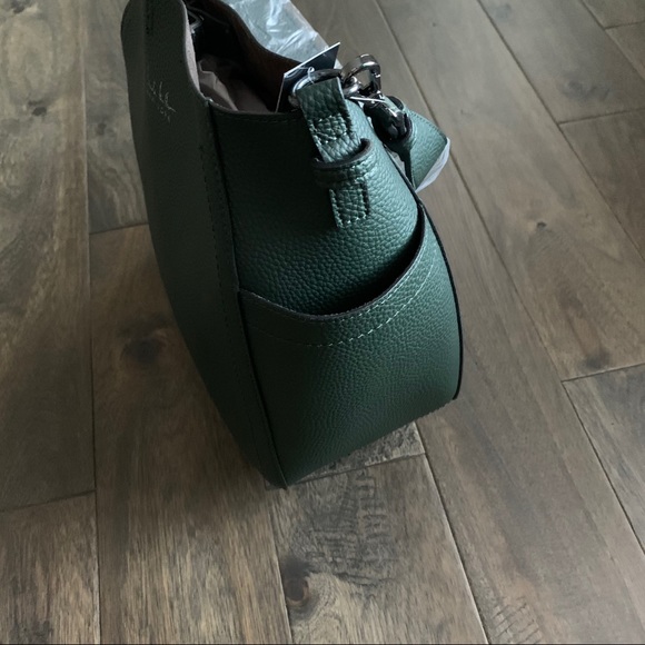 Brand New Nicole Miller Purse. - Picture 2 of 6